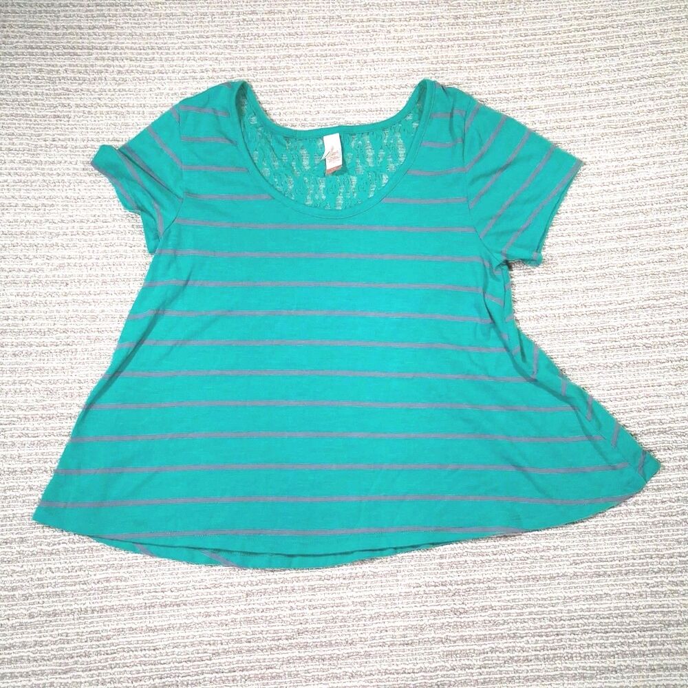 No Boundaries Womens Top Size L Large Green Striped Short Sleeve Lace Back Shirt